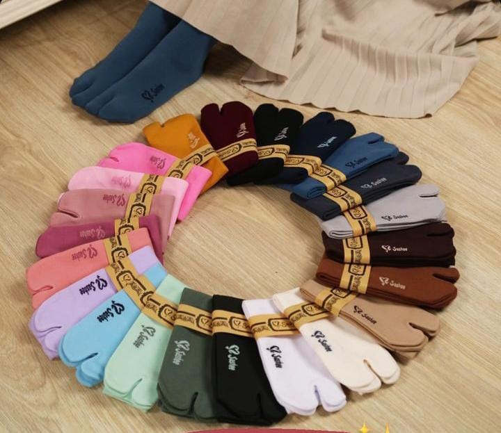 Sashee Long Socks (up to knee level)