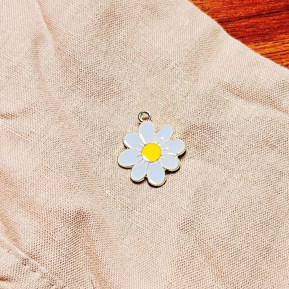 Daisy Metal Pins (KimyJoe CutiePins)